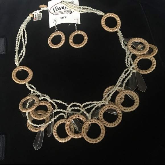 Beaded Basket Weave Style Necklace and Earrings Set - Picture 8 of 11